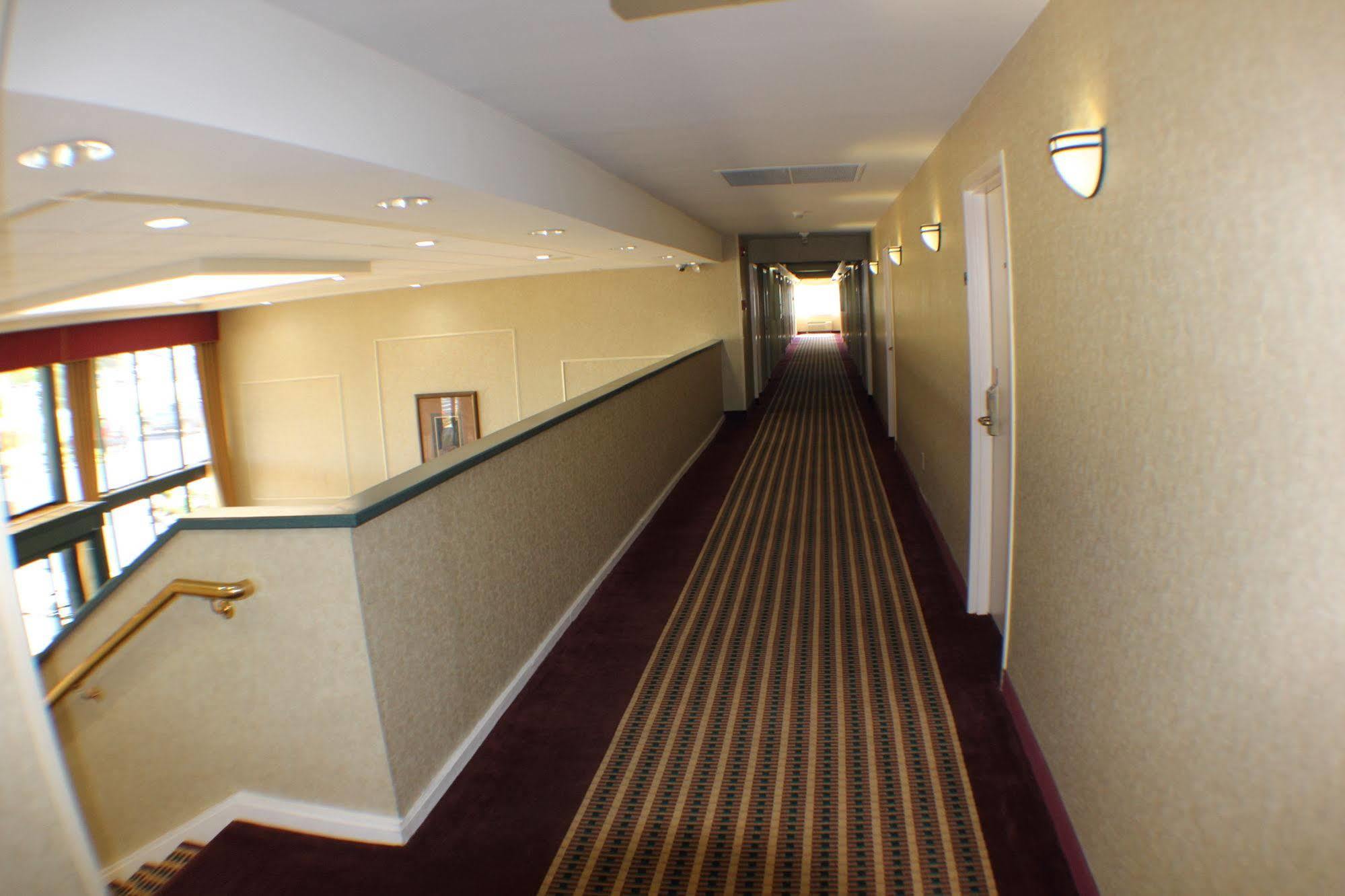 The Garden Inn Elkhart Dış mekan fotoğraf